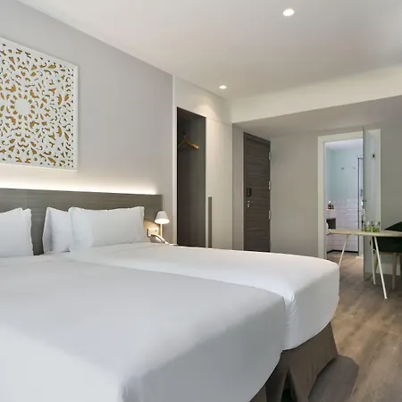 Hotel Niu 3*