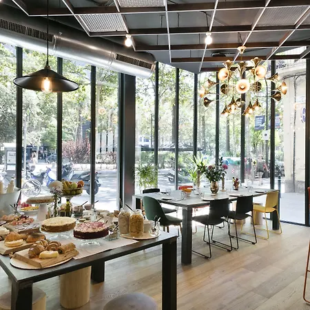 Hotel Niu 3*
