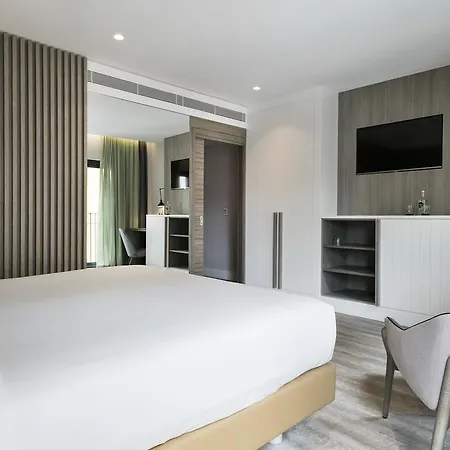 Hotel Niu 3*