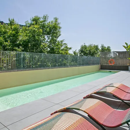 Niu Hotell 3*